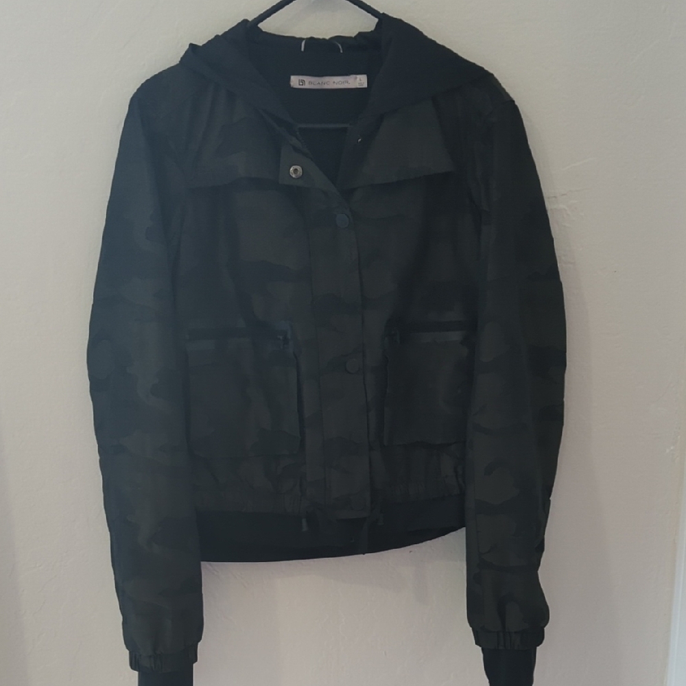 Blanc Noir Dark Camouflage Bomber Jacket - Picture 7 of 7